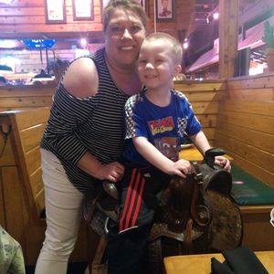 Meet your Posher, Lori